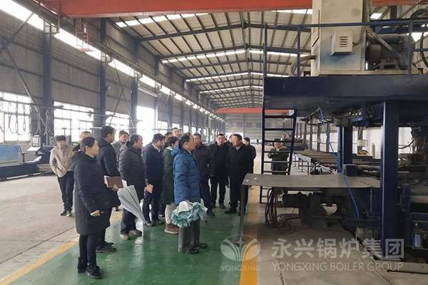 评审小组考察永兴车间 评审小组考察永兴车间